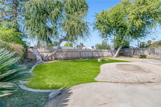 3731 S Mountain, Visalia, CA 93277