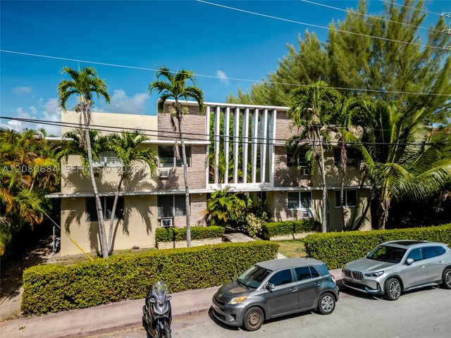 4730 Pine Tree Dr 17, Miami Beach, FL 33140