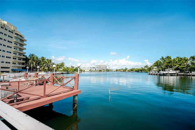 4730 Pine Tree Dr 17, Miami Beach, FL 33140