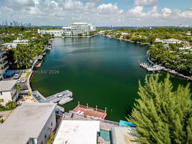 4730 Pine Tree Dr 17, Miami Beach, FL 33140