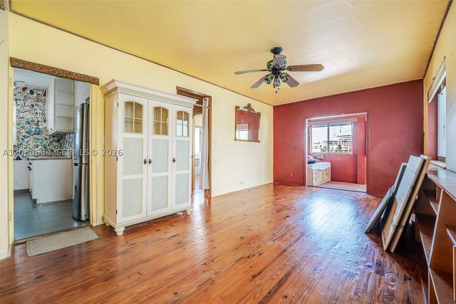 4730 Pine Tree Dr 17, Miami Beach, FL 33140