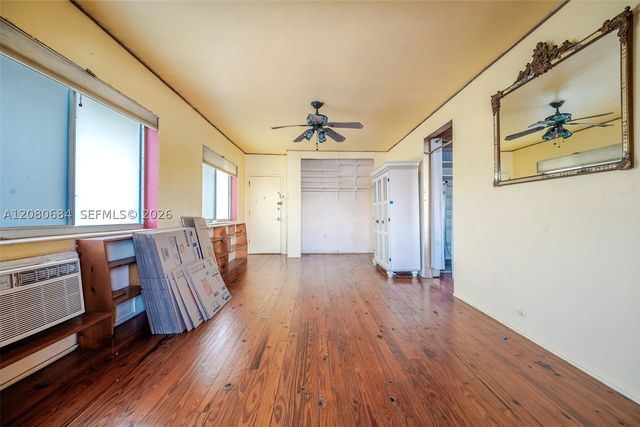 4730 Pine Tree Dr 17, Miami Beach, FL 33140