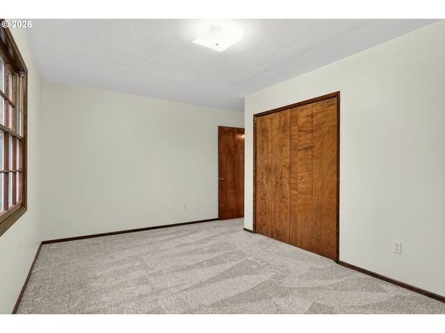 12855 Sw GLENN Dr, Beaverton, OR 97008