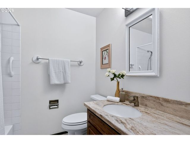 12855 Sw GLENN Dr, Beaverton, OR 97008