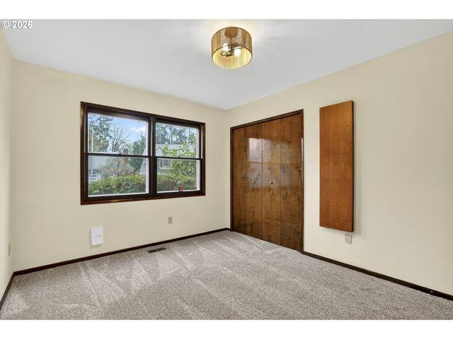 12855 Sw GLENN Dr, Beaverton, OR 97008