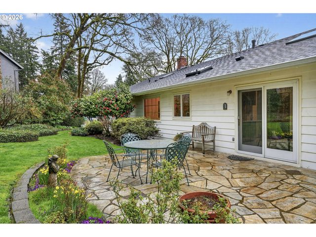 12855 Sw GLENN Dr, Beaverton, OR 97008