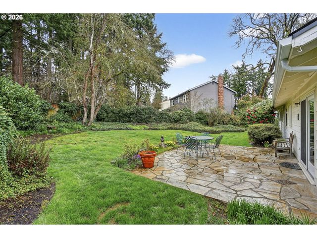 12855 Sw GLENN Dr, Beaverton, OR 97008