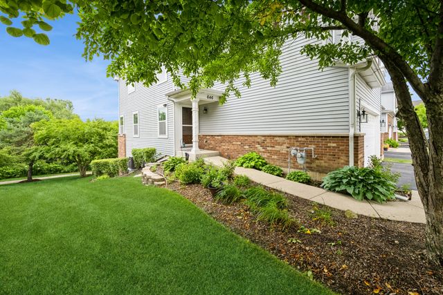646 Grand Canyon Circle, Crystal Lake, IL 60014