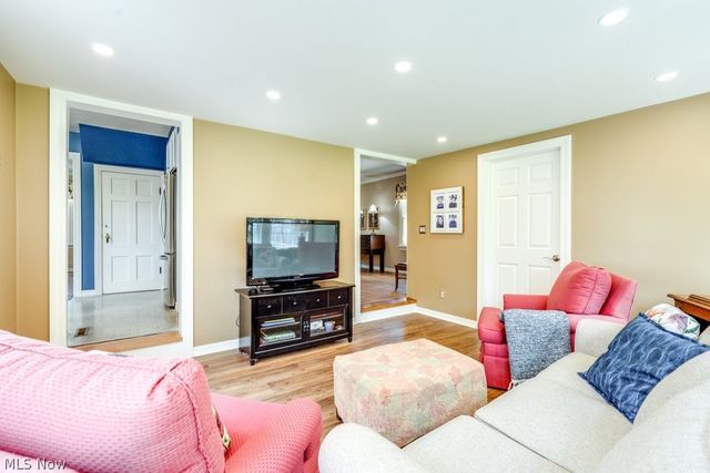 1350 Garman Road, Akron, OH 44313