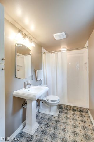 1350 Garman Road, Akron, OH 44313