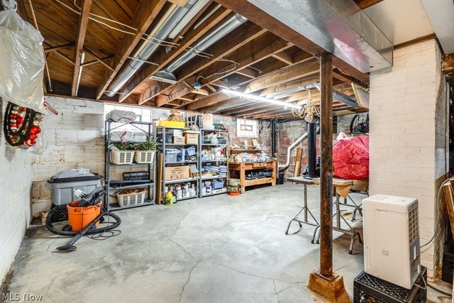 1350 Garman Road, Akron, OH 44313