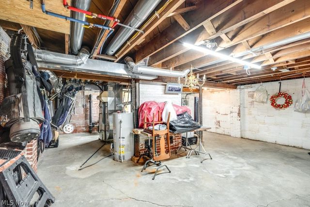 1350 Garman Road, Akron, OH 44313