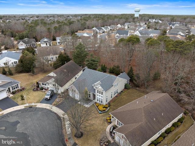 10 WHITECAPS TERR, Barnegat, NJ 08005