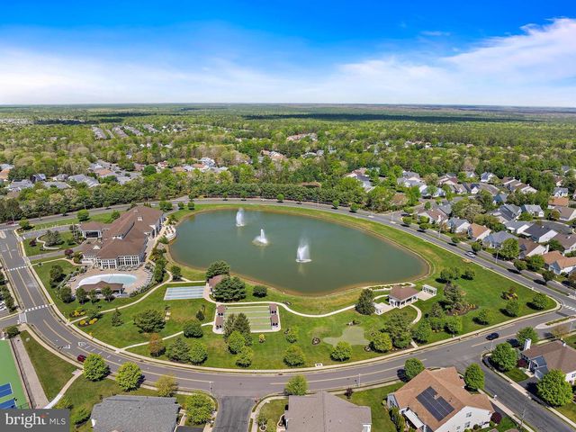 10 WHITECAPS TERR, Barnegat, NJ 08005