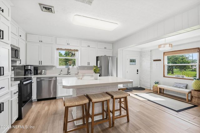 816 16TH Avenue N, Jacksonville Beach, FL 32250