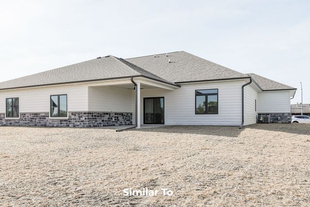 704 Big Rock Park Road, Pella, IA 50219
