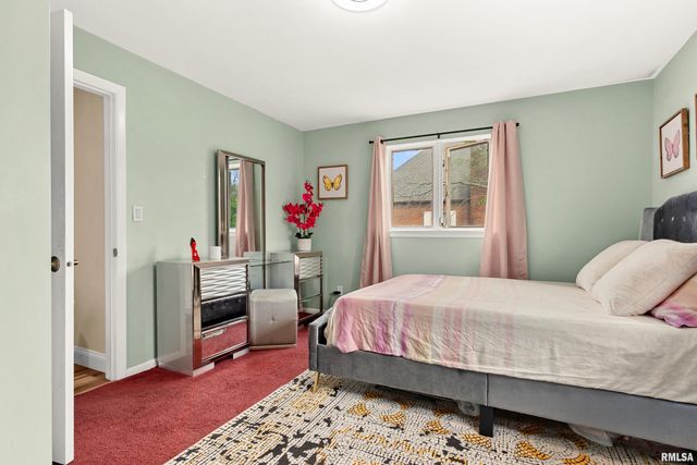 210 E MORNINGSIDE Drive, Peoria, IL 61614
