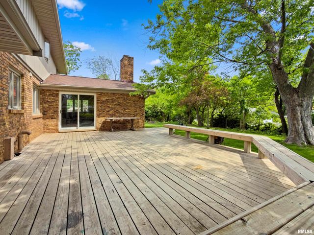 210 E MORNINGSIDE Drive, Peoria, IL 61614