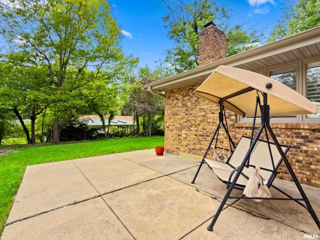 210 E MORNINGSIDE Drive, Peoria, IL 61614