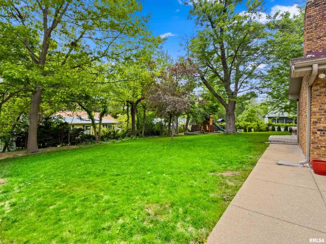 210 E MORNINGSIDE Drive, Peoria, IL 61614