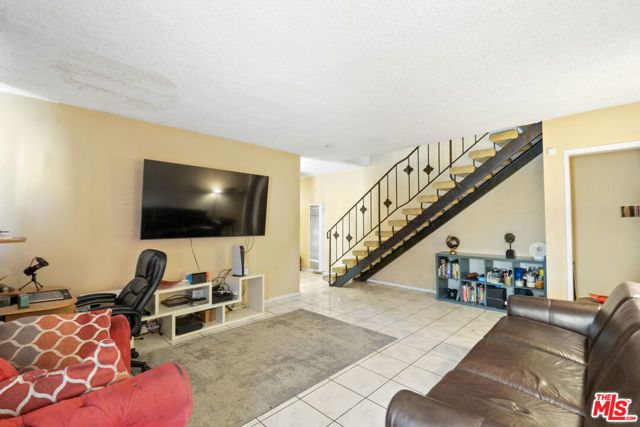 66 W 49th Street, Long Beach, CA 90805