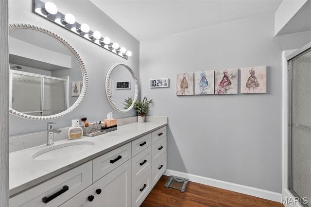 10956 Village Grove Drive I, St Louis, MO 63123