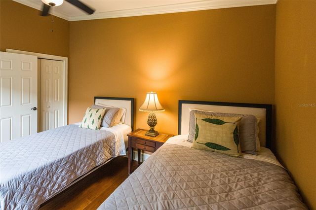 5617 MONTE ROSSO ROAD, Sarasota, FL 34243