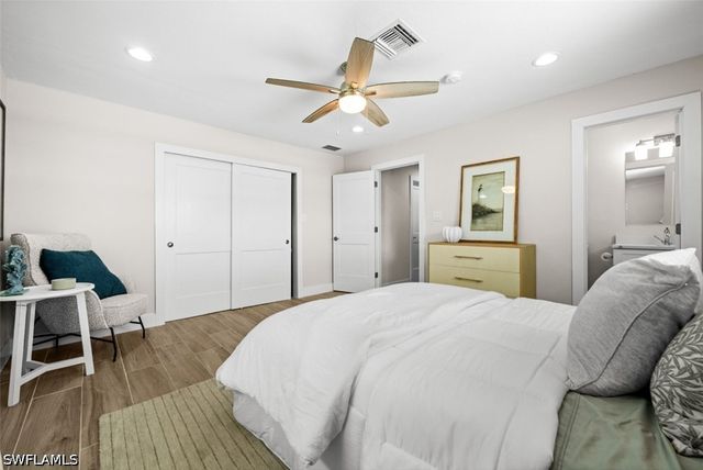 373 Egret AVE, Naples, FL 34108