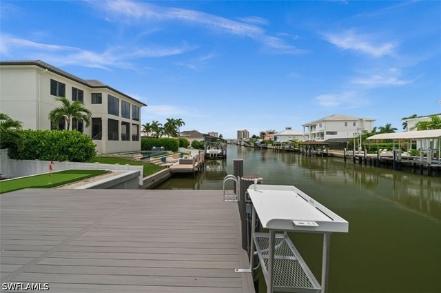 373 Egret AVE, Naples, FL 34108