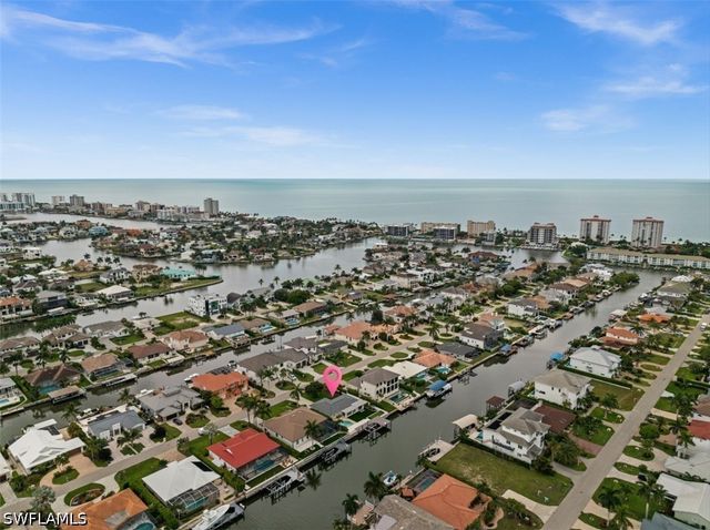 373 Egret AVE, Naples, FL 34108