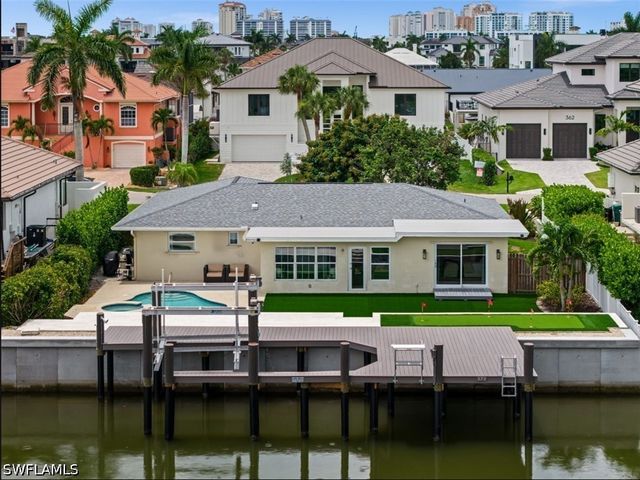 373 Egret AVE, Naples, FL 34108