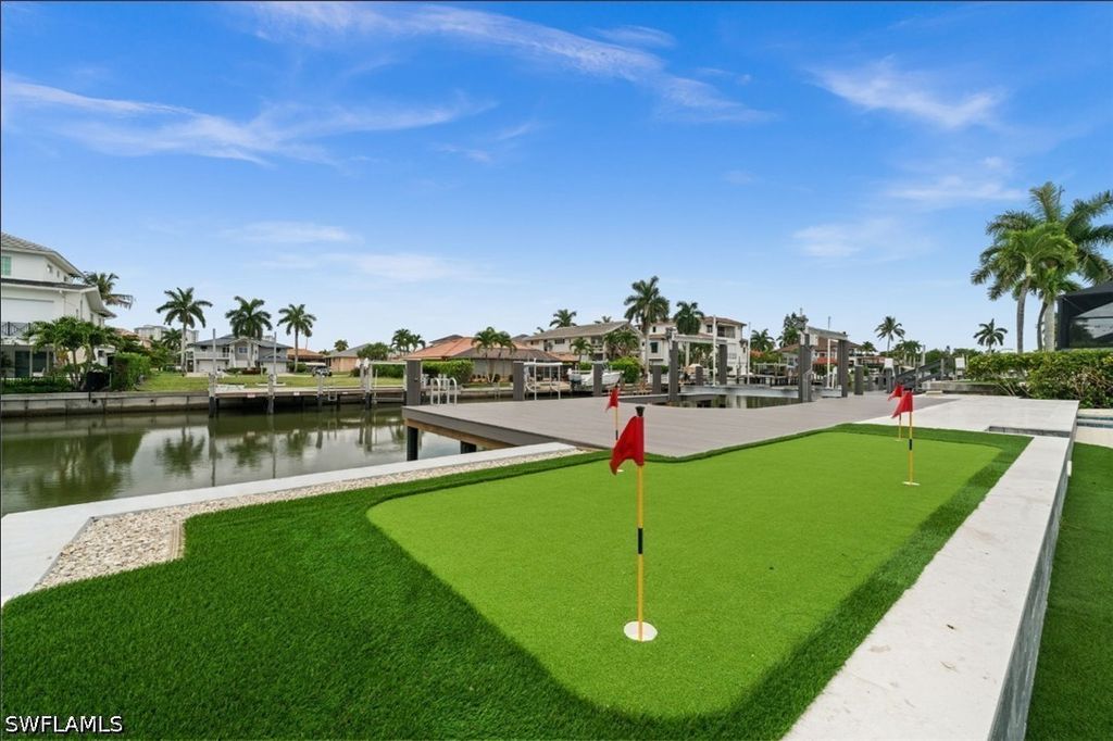 373 Egret AVE, Naples, FL 34108