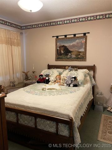 760 N Quapaw Street N, Skiatook, OK 74070