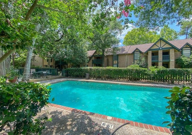 8277 Kingsbrook Road 153, Houston, TX 77024