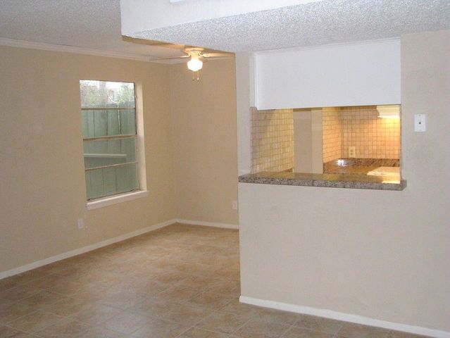 8277 Kingsbrook Road 153, Houston, TX 77024