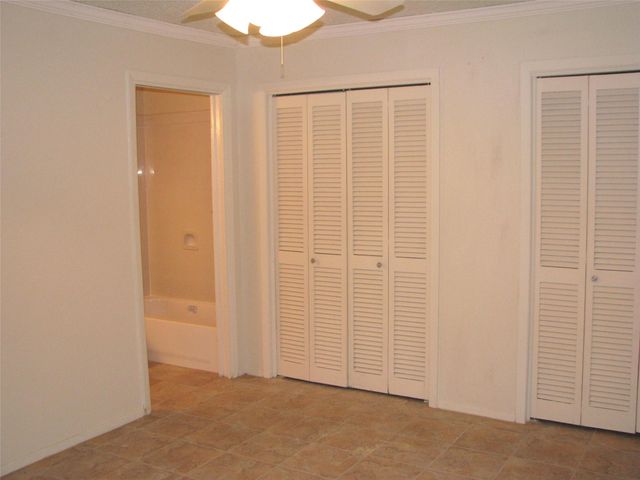 8277 Kingsbrook Road 153, Houston, TX 77024