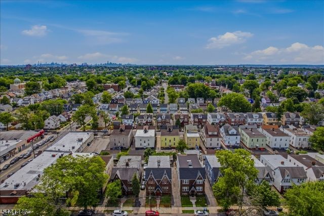 200 Eastern Pkwy, Newark City, NJ 07106