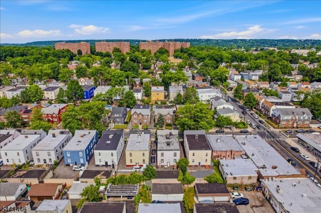200 Eastern Pkwy, Newark City, NJ 07106