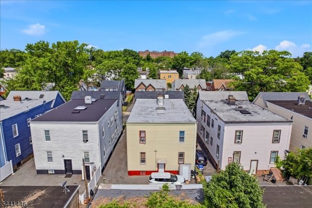 200 Eastern Pkwy, Newark City, NJ 07106