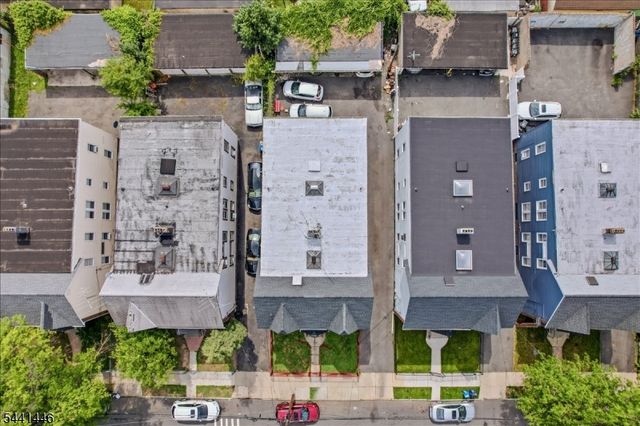 200 Eastern Pkwy, Newark City, NJ 07106