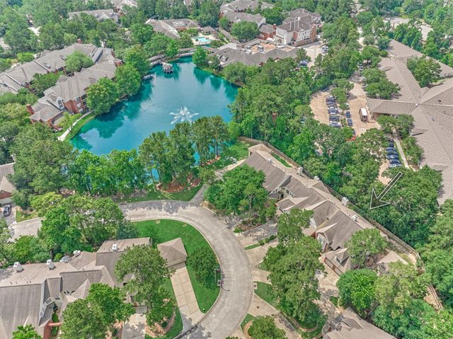 94 S Magnolia Pond Place, The Woodlands, TX 77381