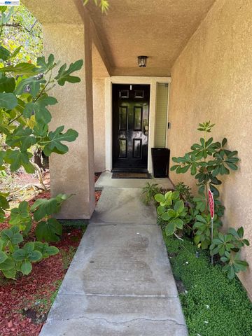 433 Calistoga Cir, Fremont, CA 94536