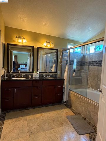 433 Calistoga Cir, Fremont, CA 94536