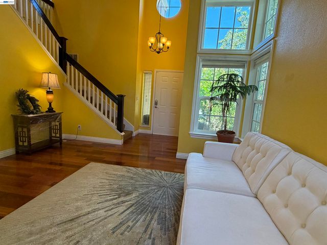 433 Calistoga Cir, Fremont, CA 94536
