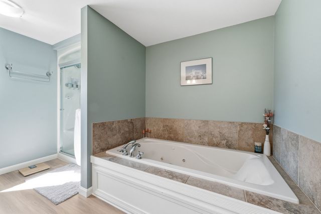 80 Green Meadow Lane, West Springfield, MA 01089