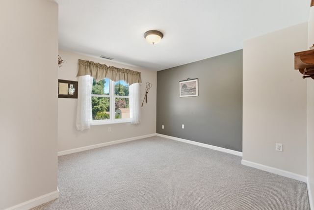 80 Green Meadow Lane, West Springfield, MA 01089