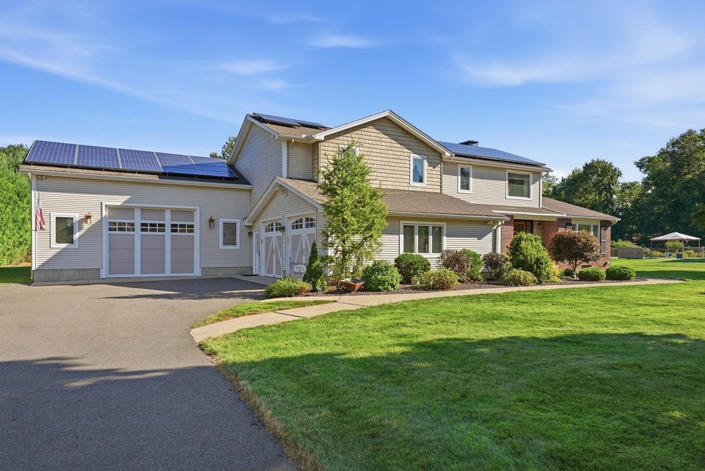 80 Green Meadow Lane, West Springfield, MA 01089