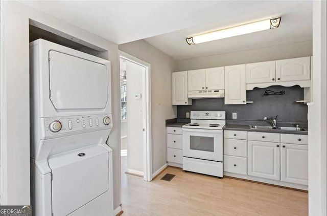 652 Boulevard SE, Atlanta, GA 30312