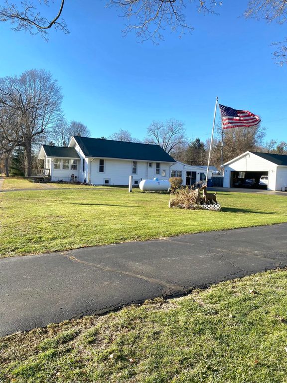 345 E Leroy Street, Burlington Twp, MI 49029