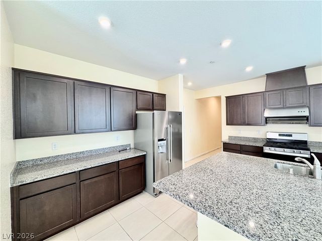 6088 Castle Gardens Avenue, Las Vegas, NV 89130